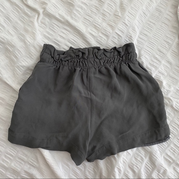 Ever New crepe dress shorts - Picture 2 of 2